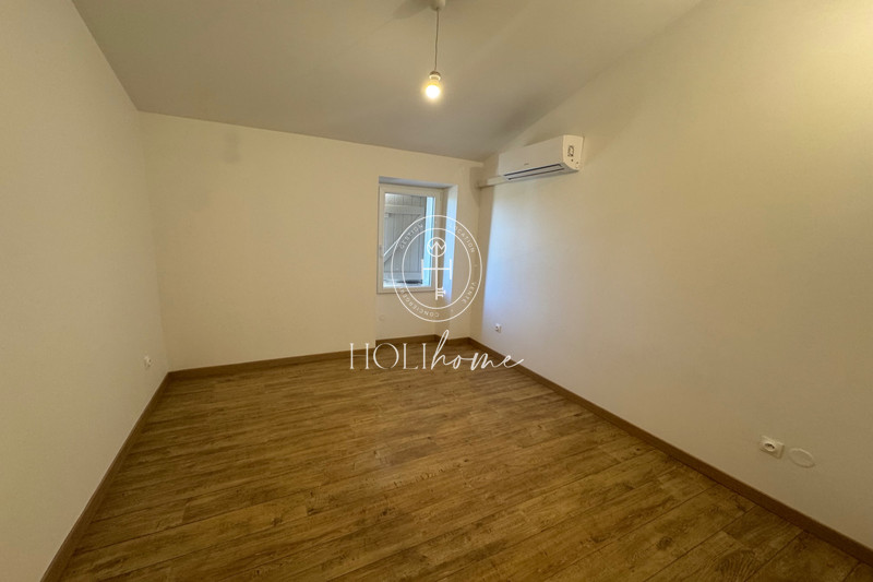 Location appartement Mimet  