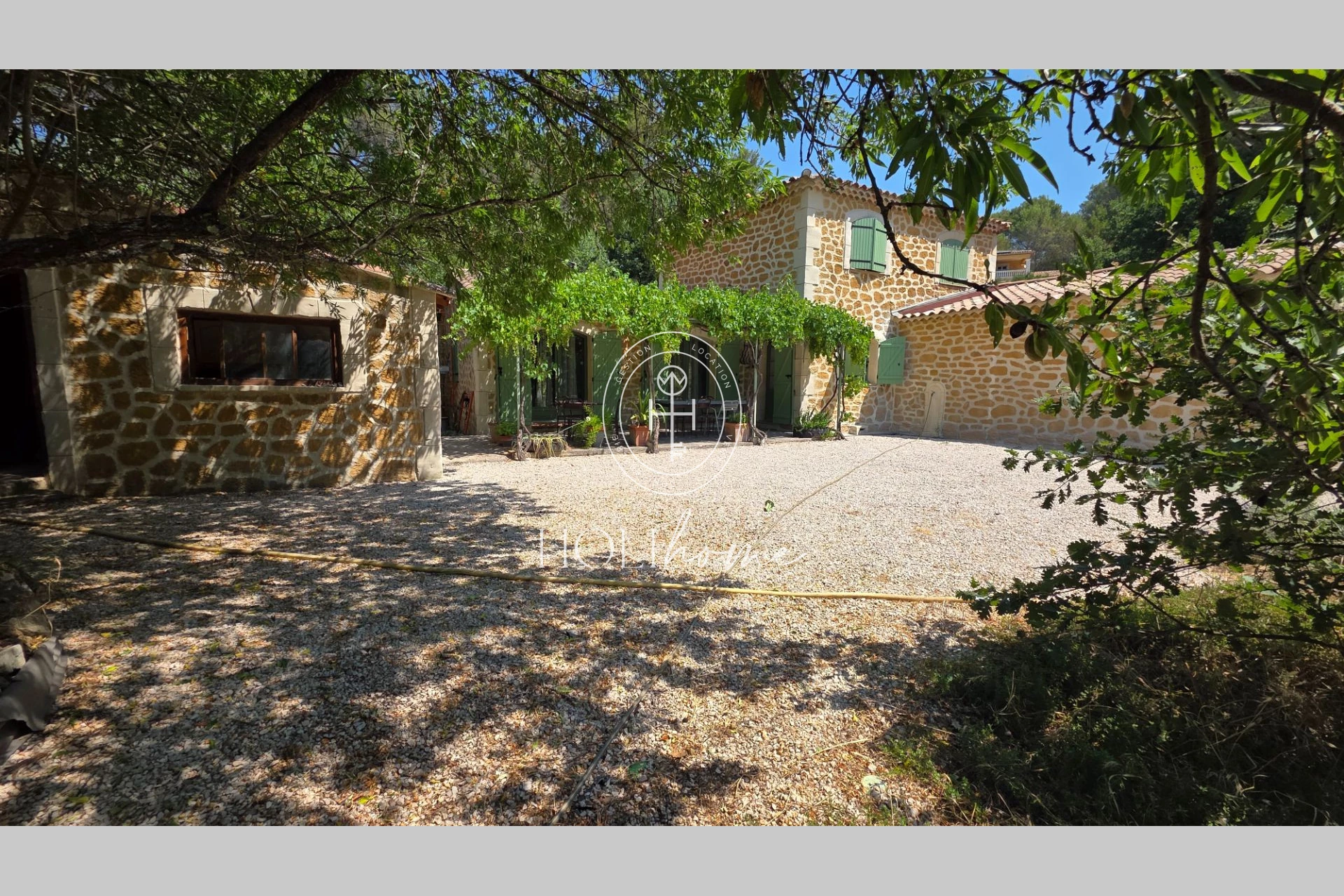 Maison 5 pièces 121 m² · à La Bouilladisse · 121 m² · 884 000 €