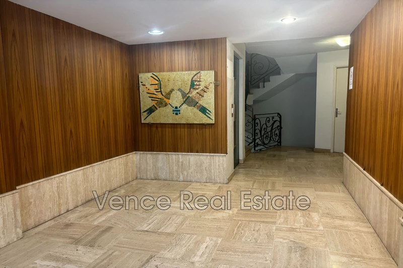 Location appartement Vence  