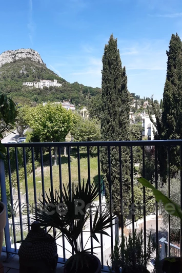 Location appartement Vence  