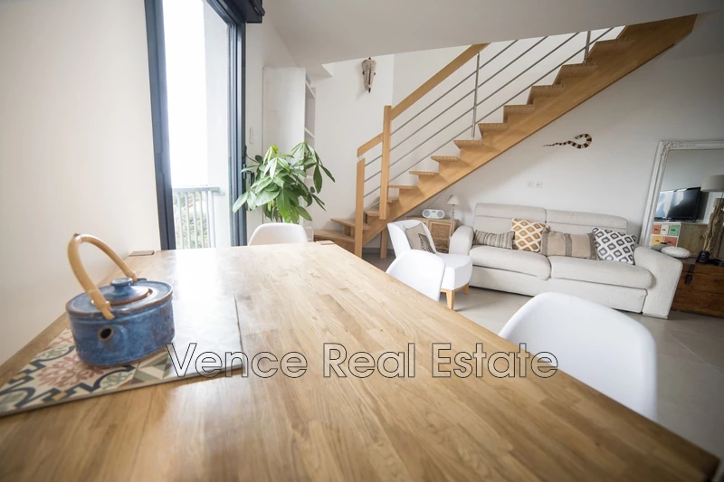 Location appartement Vence  