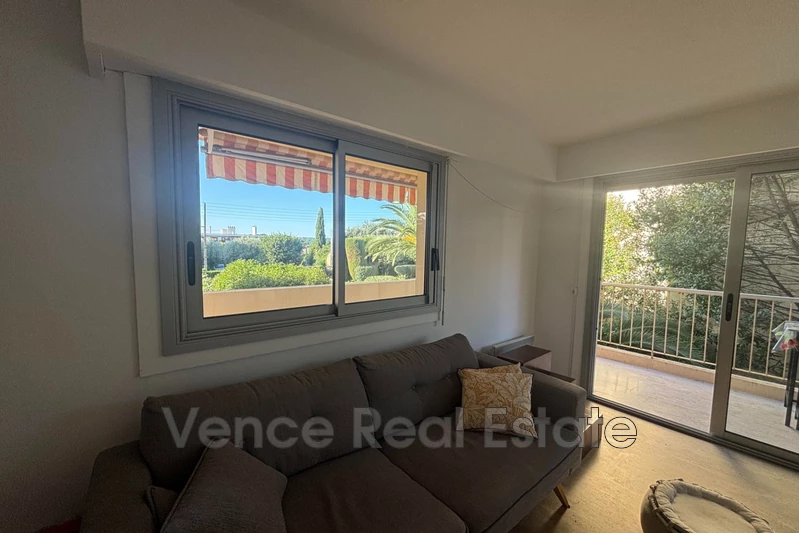 Location appartement Vence  