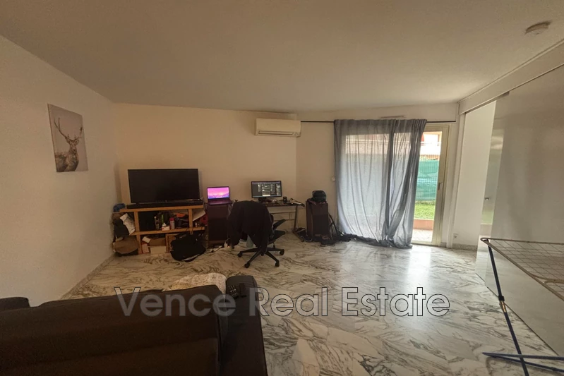 Location appartement Vence  