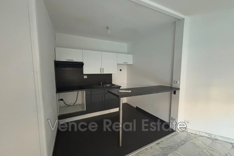 Location appartement Vence  