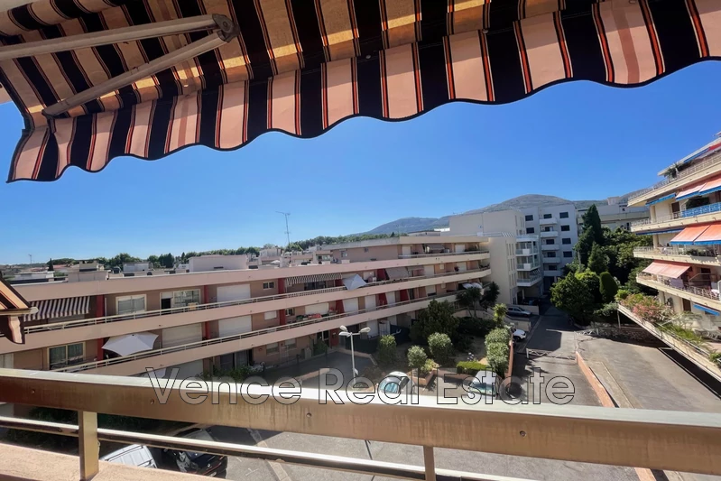 Location appartement Vence  