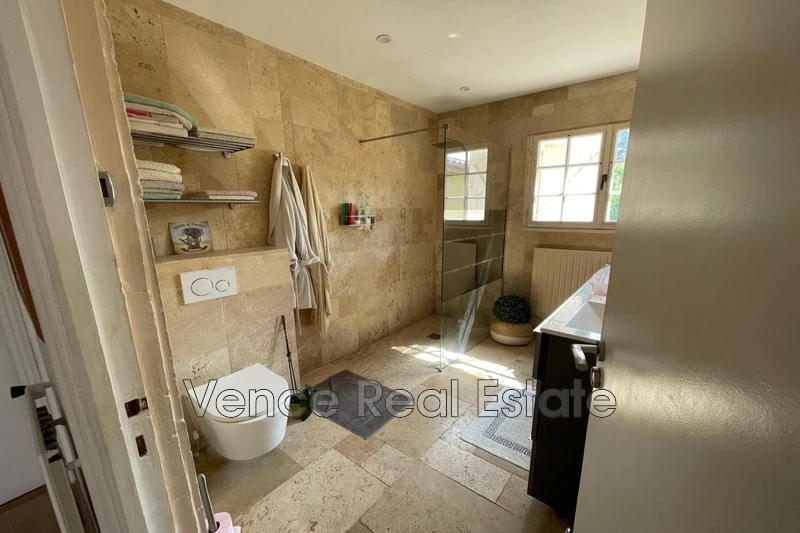 Location appartement Vence  