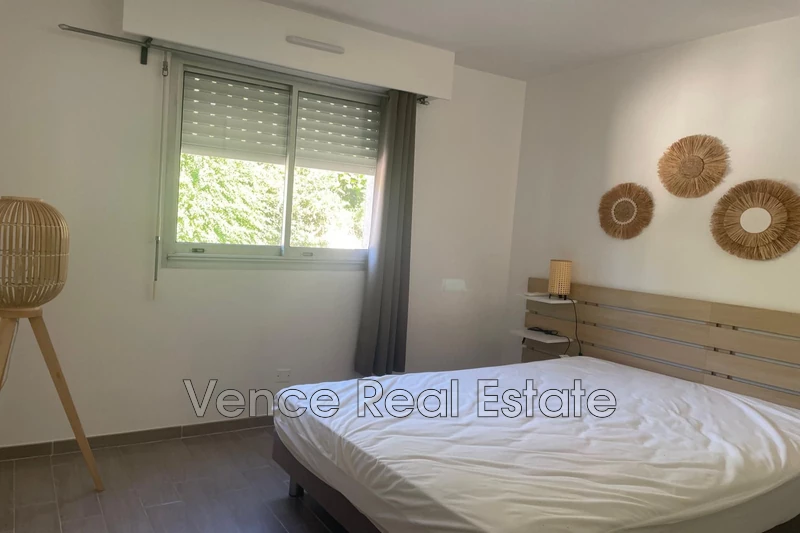 Location appartement Vence  