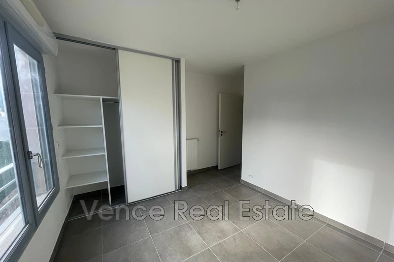 Location appartement Vence  