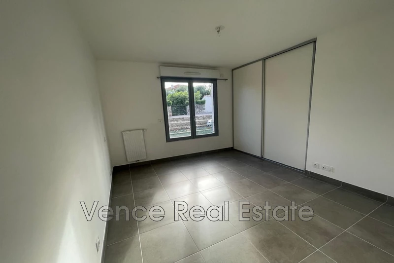 Location appartement Vence  