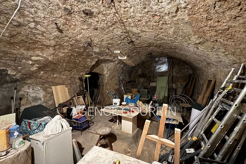 Professionnel local commercial Grasse  