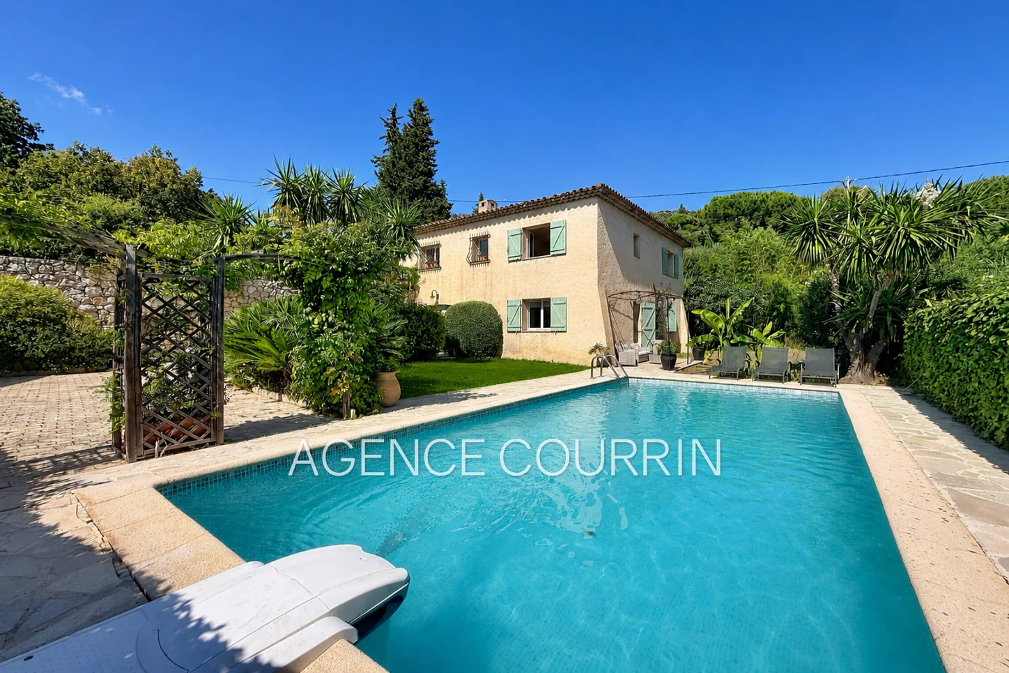 Maison 210 m² · à Grasse · 210 m² · 849 000 €