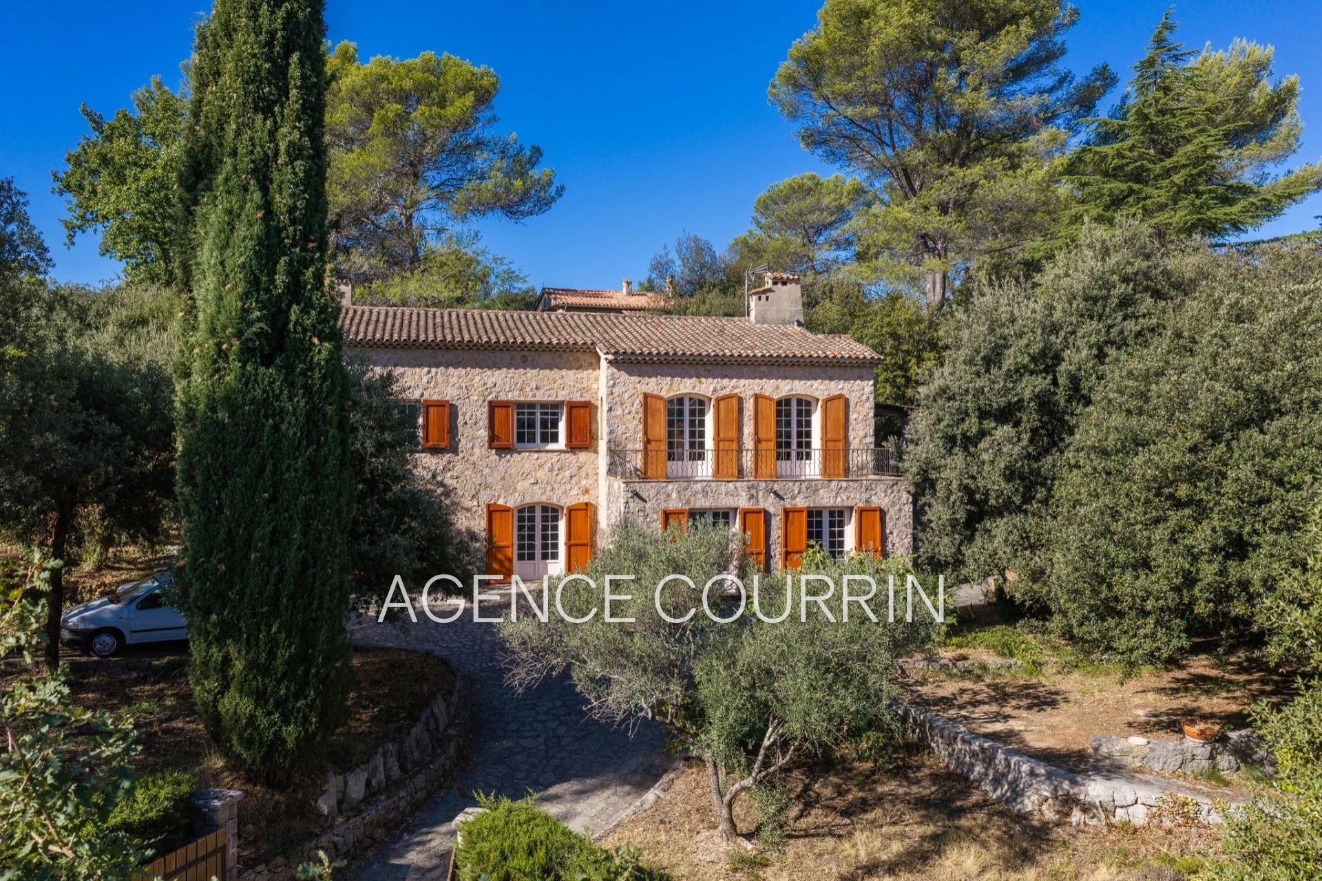 Maison 225 m² · à Grasse · 225 m² · 525 000 €