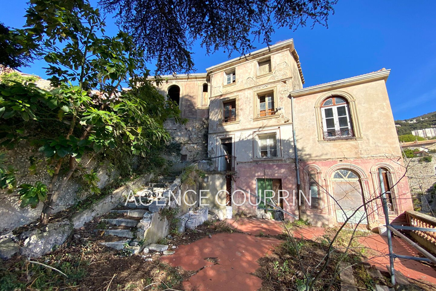 Vente Maison 154m² à Grasse (06130) - Agence Courrin