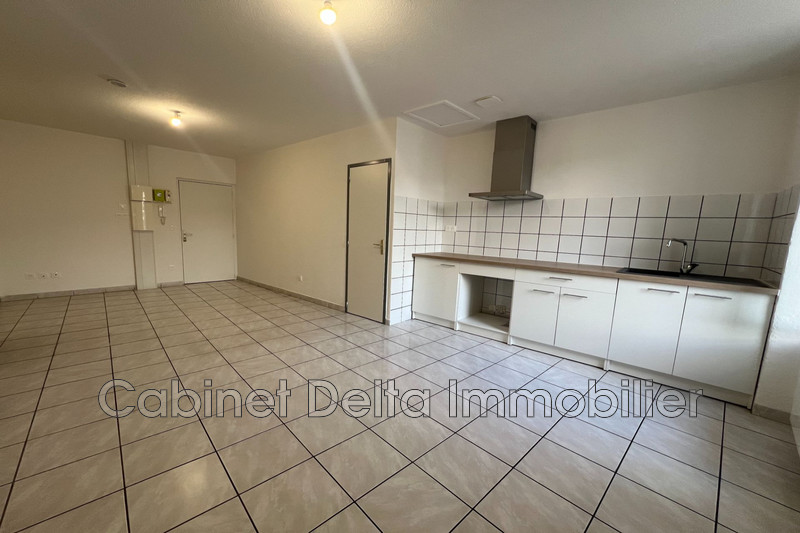 Photo n°2 - Location appartement Ollioules 83190 - 780 €