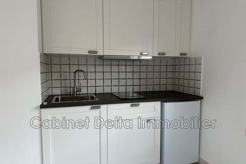 Photo n°2 - Location appartement Six-Fours-les-Plages 83140 - 595 €