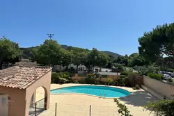 Photos  Appartement à louer Saint-Cyr-sur-Mer 83270