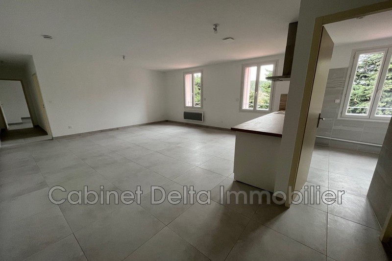 Photo n°3 - Location appartement Ollioules 83190 - 935 €