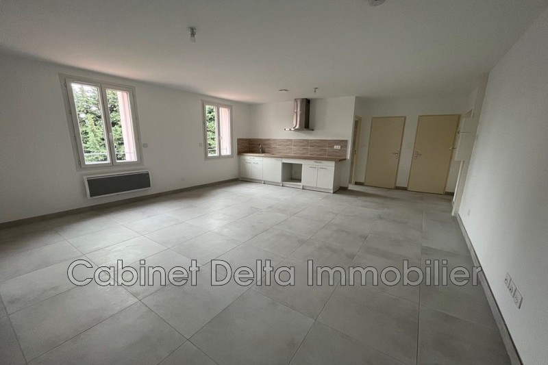 Photo n°1 - Location appartement Ollioules 83190 - 935 €