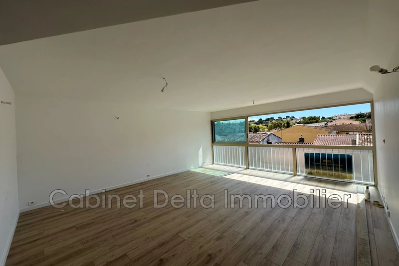 Photo n°1 - Location appartement Le Pradet 83220 - 880 €