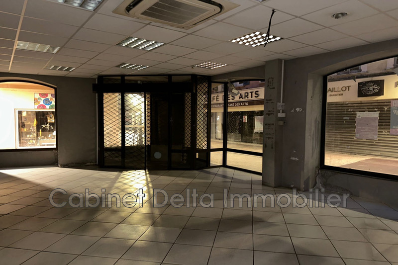 Photo n°1 - Commerce La Seyne-sur-Mer 83500 - 881 €