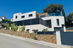 Photos  Maison Villa contemporaine à vendre La Garde 83130