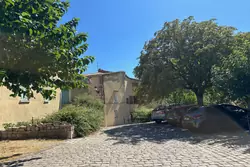 Professionnel immeuble Solliès-Ville  