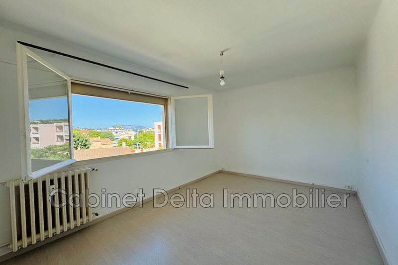 Photo n°3 - Vente appartement Sanary-sur-Mer 83110 - 272 500 €