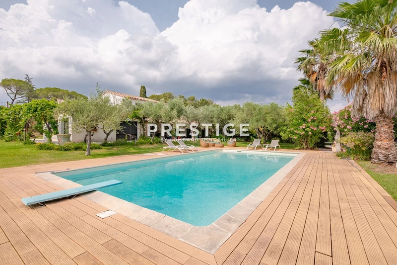 Vente propriété Roquebrune-sur-Argens  