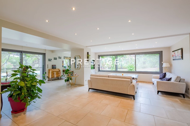 Vente propriété Roquebrune-sur-Argens  