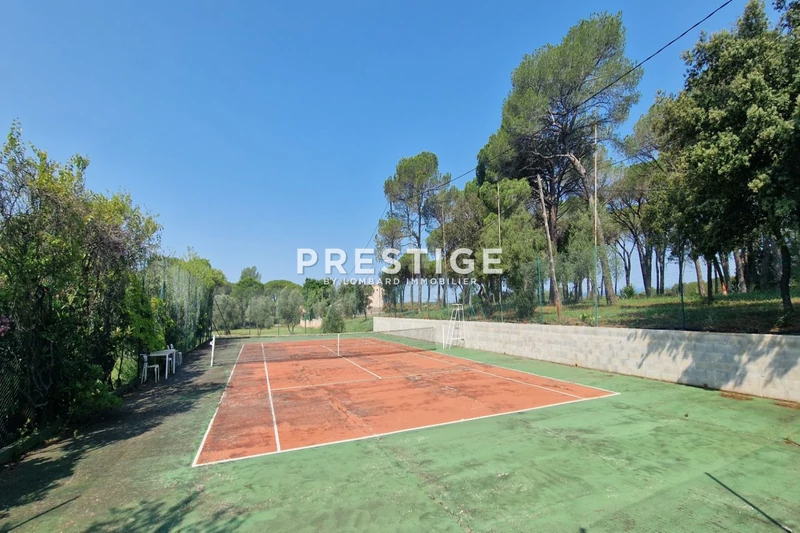 Vente propriété Roquebrune-sur-Argens  
