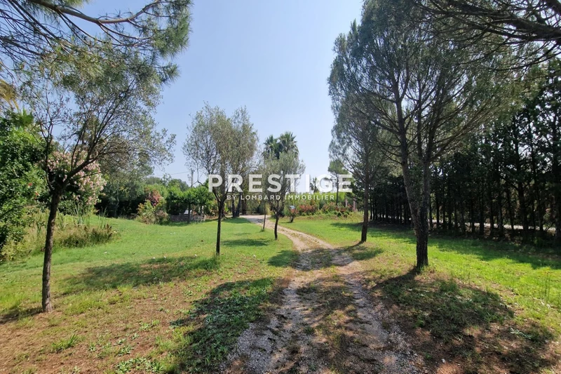 Vente propriété Roquebrune-sur-Argens  