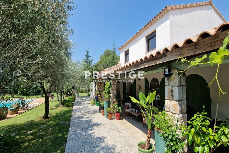 Vente propriété Roquebrune-sur-Argens  