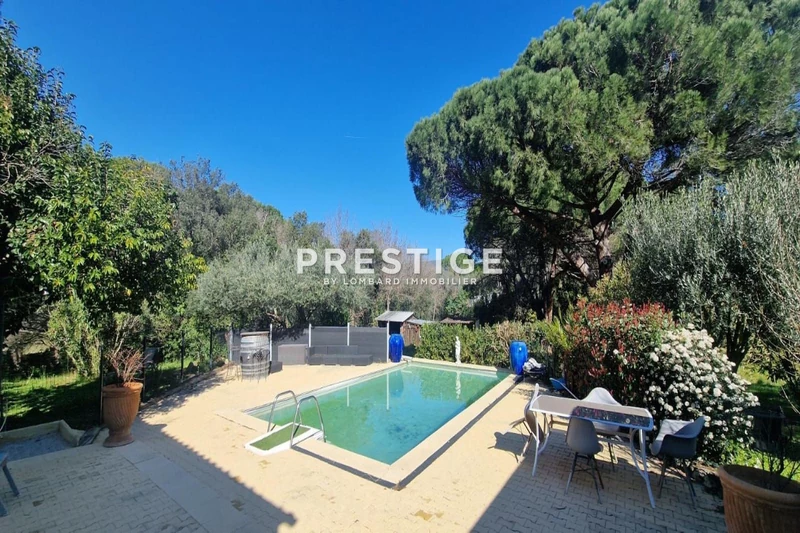 Vente villa Roquebrune-sur-Argens  