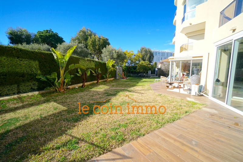 appartement  4 rooms  Antibes   70 m² -   