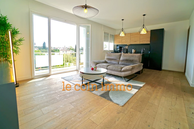 appartement  4 rooms  Antibes Constance  62 m² -   