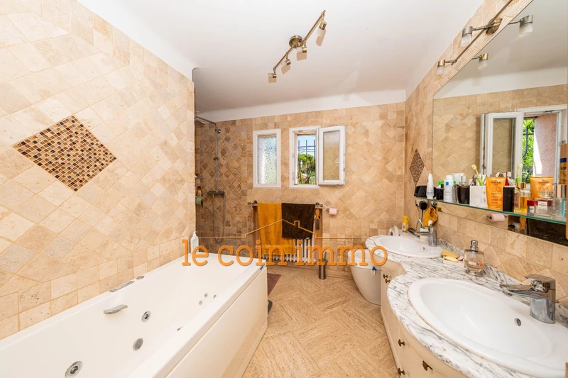 Vente maison Antibes  