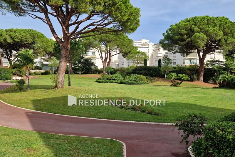 Location appartement Mandelieu-la-Napoule  