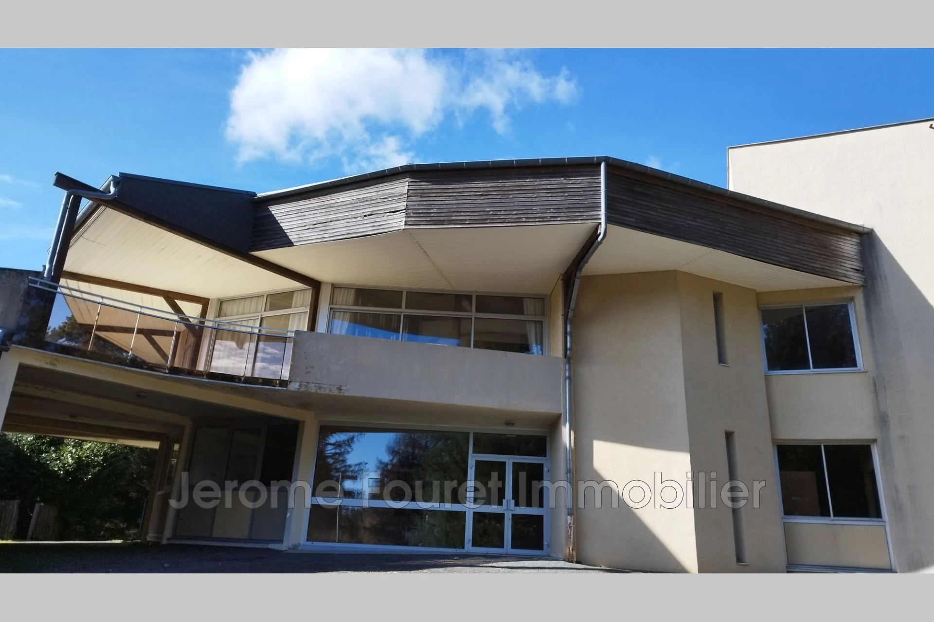 Maison 2 pièces 15 m² · à Saint-Yrieix-le-Déjalat · 15 m² · 842 600 €