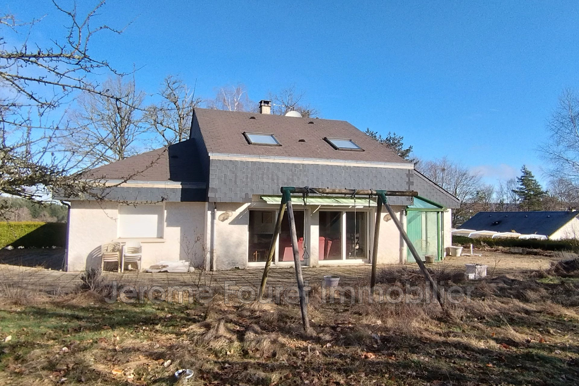 Maison 5 pièces 180 m² · à Ussel · 180 m² · 273 000 €