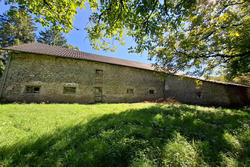 Vente grange Sarran  