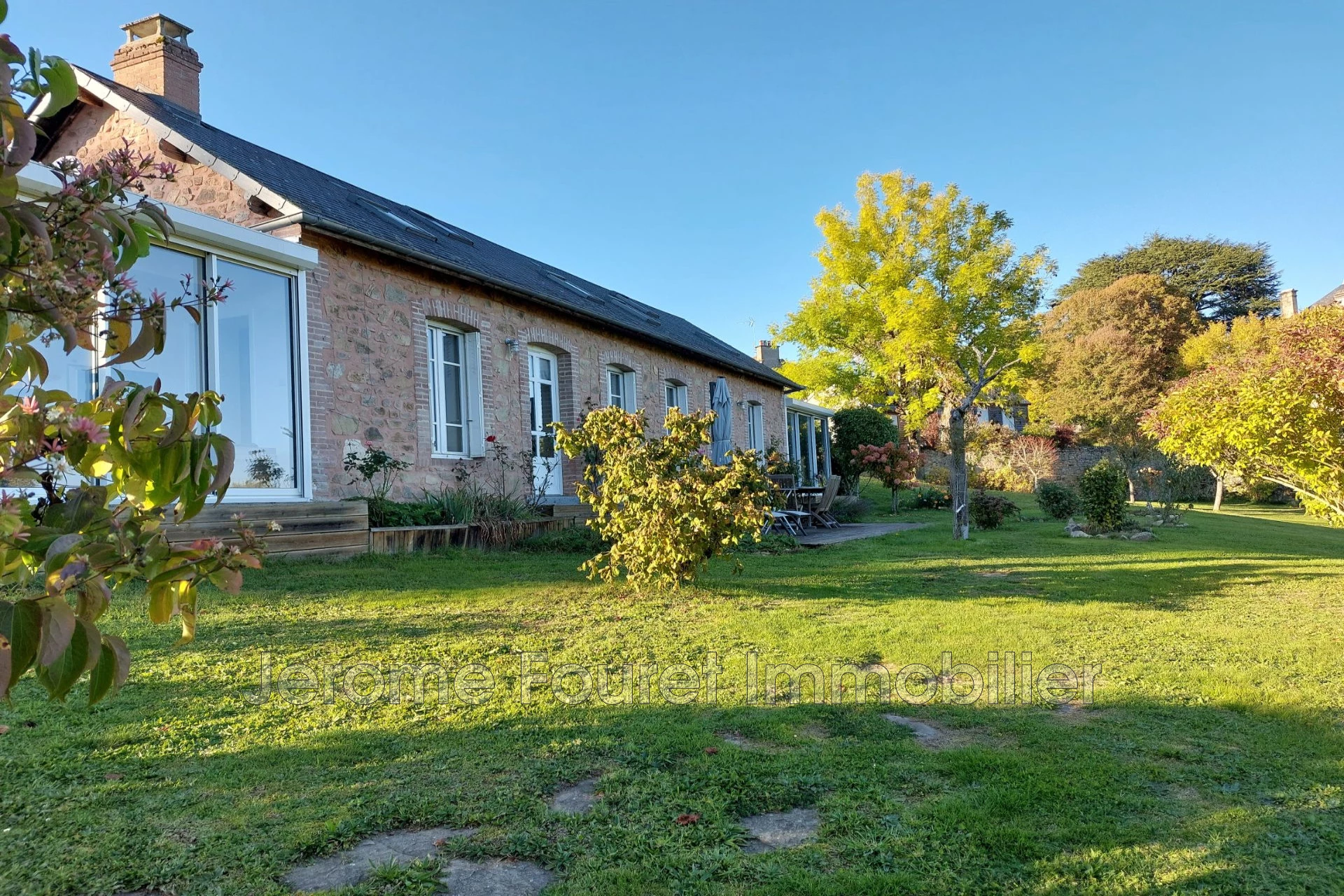 Maison 4 pièces 30 m² · à Ussel · 30 m² · 200 000 €