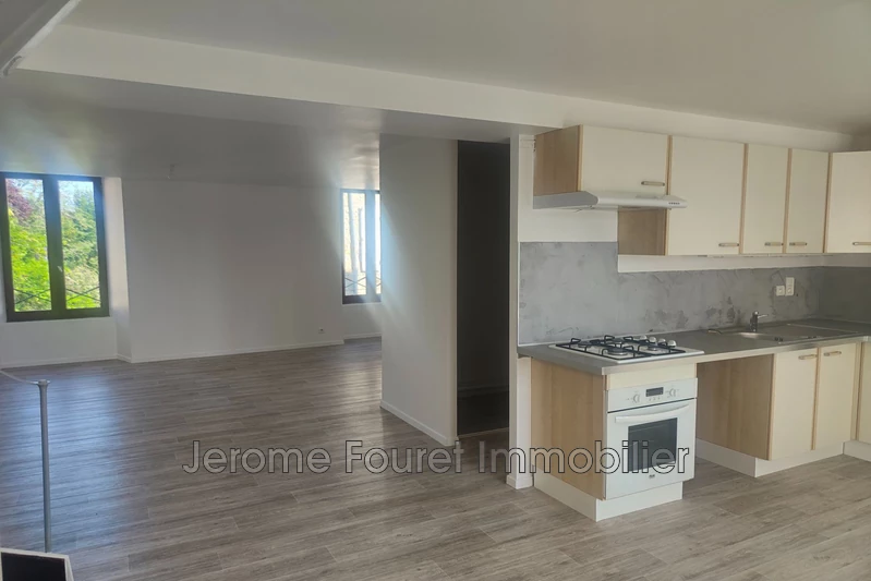Vente immeuble Neuvic  
