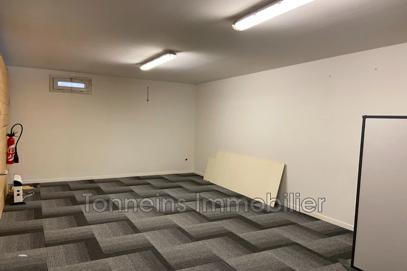 Professionnel local commercial Tonneins  