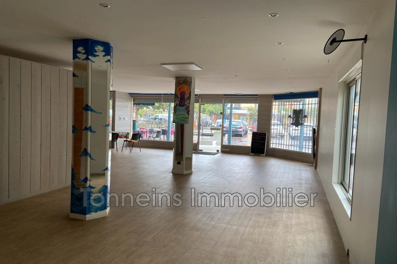Professionnel local commercial Tonneins  