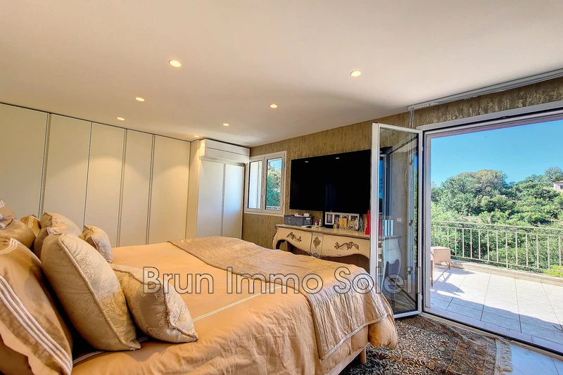 Vente propriété Roquefort-les-Pins  