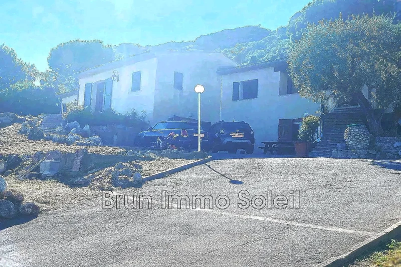 Photo Maison Vence Residentiel,   achat maison  4 chambres   193&nbsp;m&sup2;