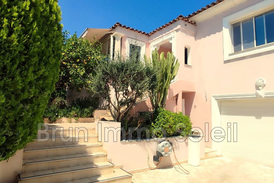 Maison 6 pièces 189 m² · à Cagnes-sur-Mer · 189 m² · 1 165 000 €