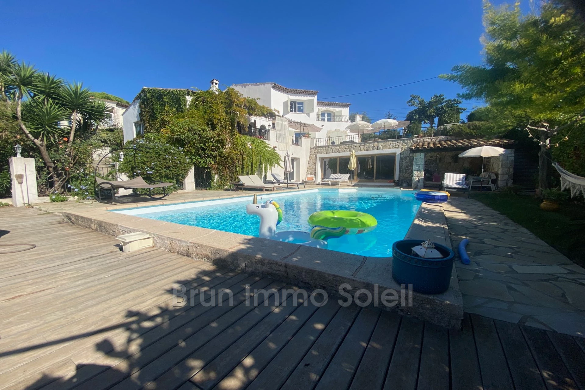 Maison 326 m² · à La Gaude · 326 m² · 1 280 000 €