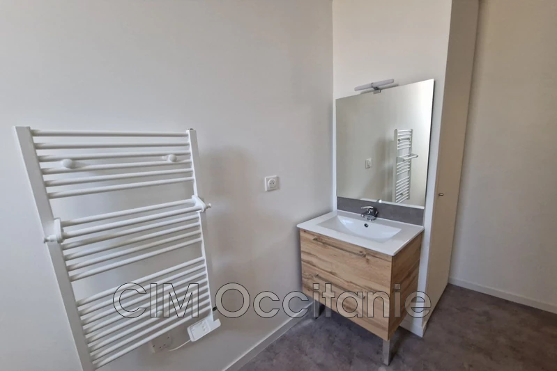 Location appartement Uzès  