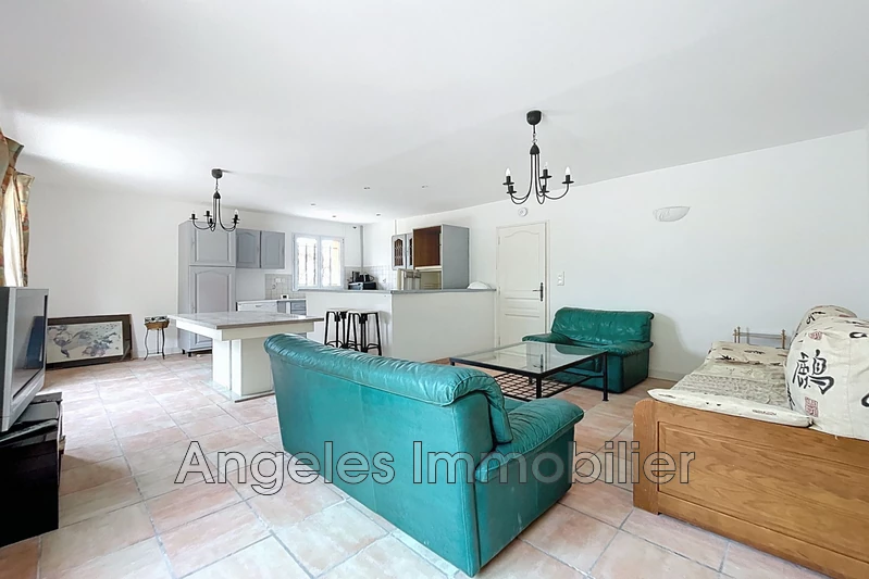 Location rez-de-jardin Vallauris  